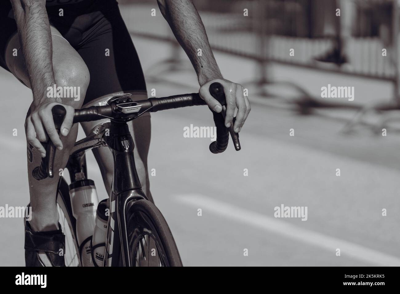 Immagini in bianco e nero di un ciclista Foto Stock