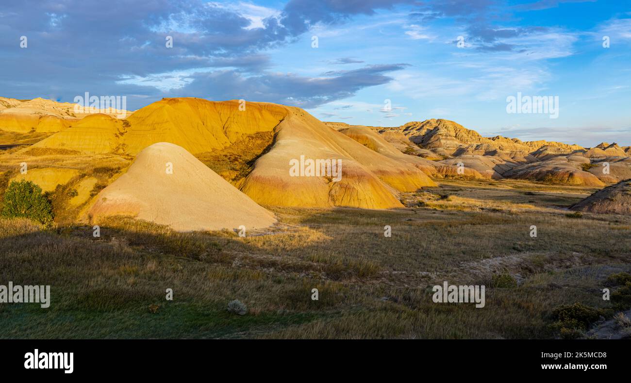 Antico letto di mare a Yellow Mounds Basin, Badlands National Park, South Dakota, USA Foto Stock