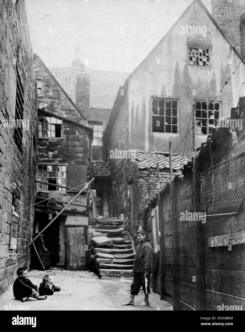 Francis Frith - arguement Yard, Whitby, Inghilterra, Regno Unito Foto Stock Francis Frith - arguement Yard, Whitby, Inghilterra, Regno Unito Foto Stock
