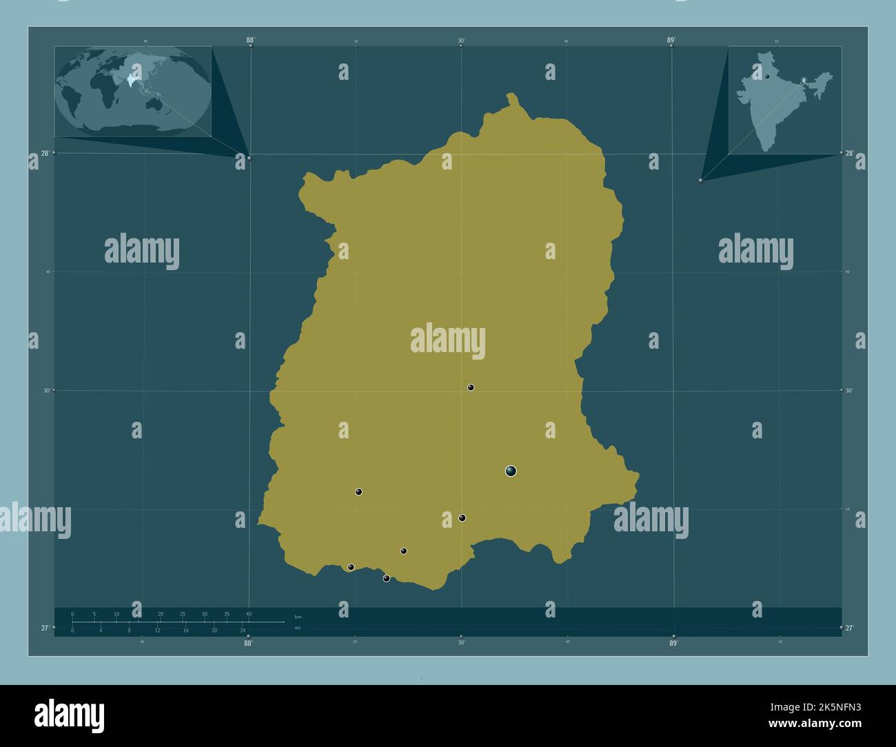 Sikkim, stato dell'India. Forma a tinta unita. Posizioni delle principali città della regione. Mappe delle posizioni ausiliarie degli angoli Foto Stock