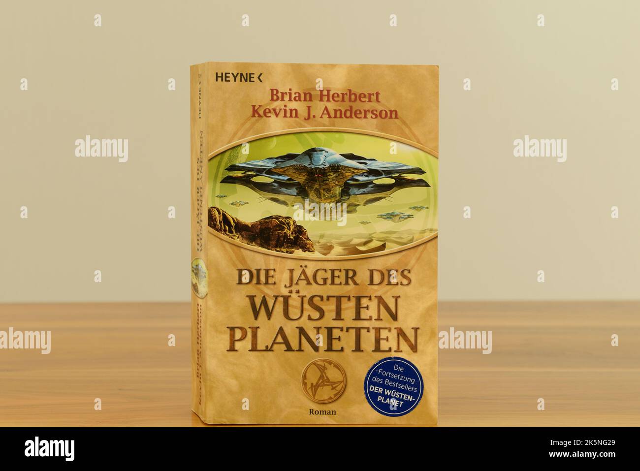 The Hunters of the Desert Planet di Brian Herbert e Kevin J. Anderson Foto Stock