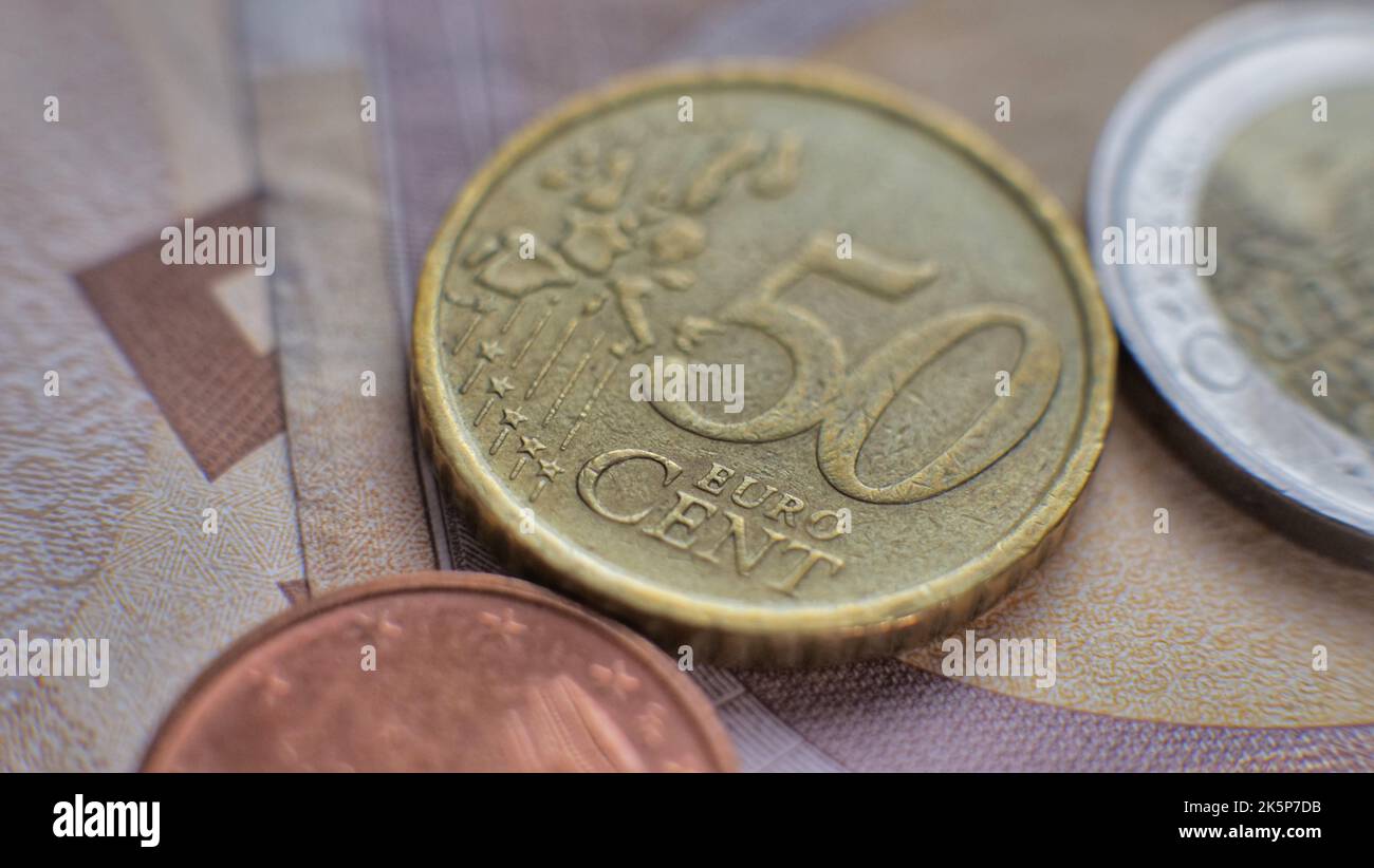 Primo piano dettaglio macro banconote IN EURO, dettaglio foto DI EURO. Concetto di denaro mondiale, inflazione ed economia Foto Stock