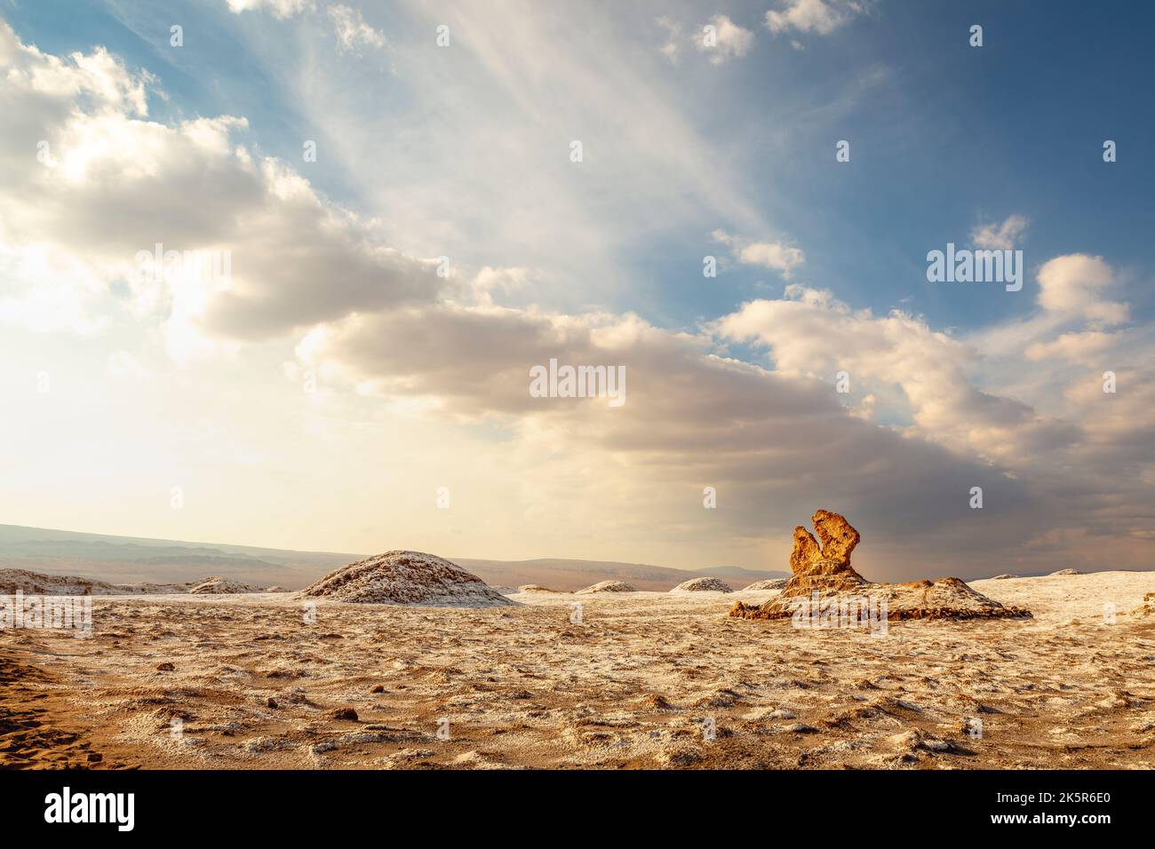Valle della Luna, Valle de la Luna al tramonto, deserto di Atacama, Cile Foto Stock
