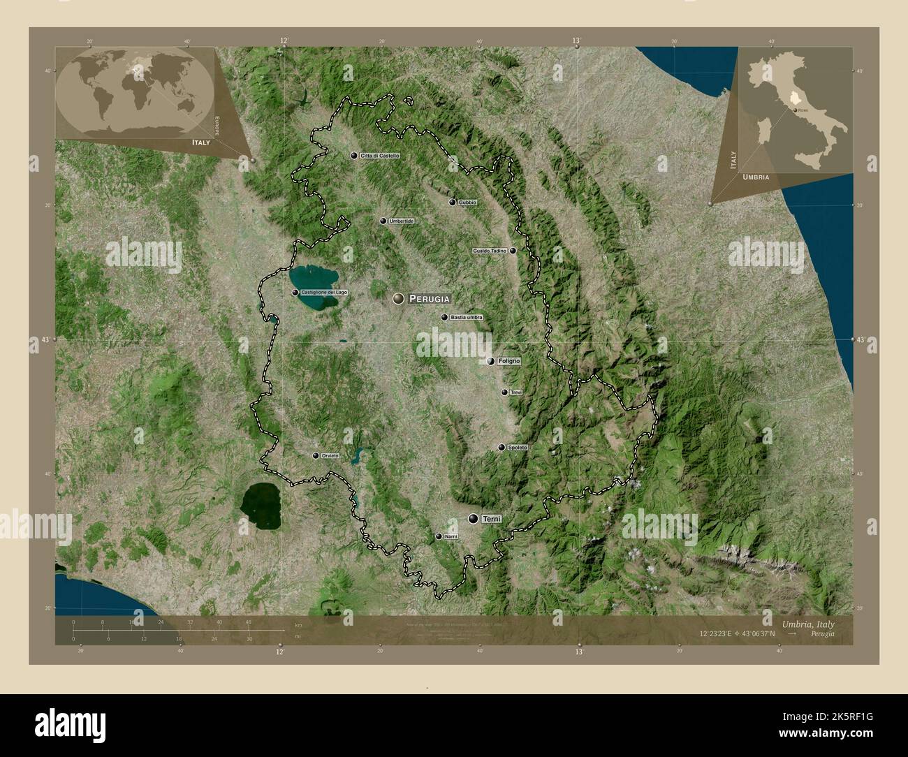 Umbria, regione d'Italia. Mappa satellitare ad alta risoluzione. Località e nomi delle principali città della regione. Mappe delle posizioni ausiliarie degli angoli Foto Stock