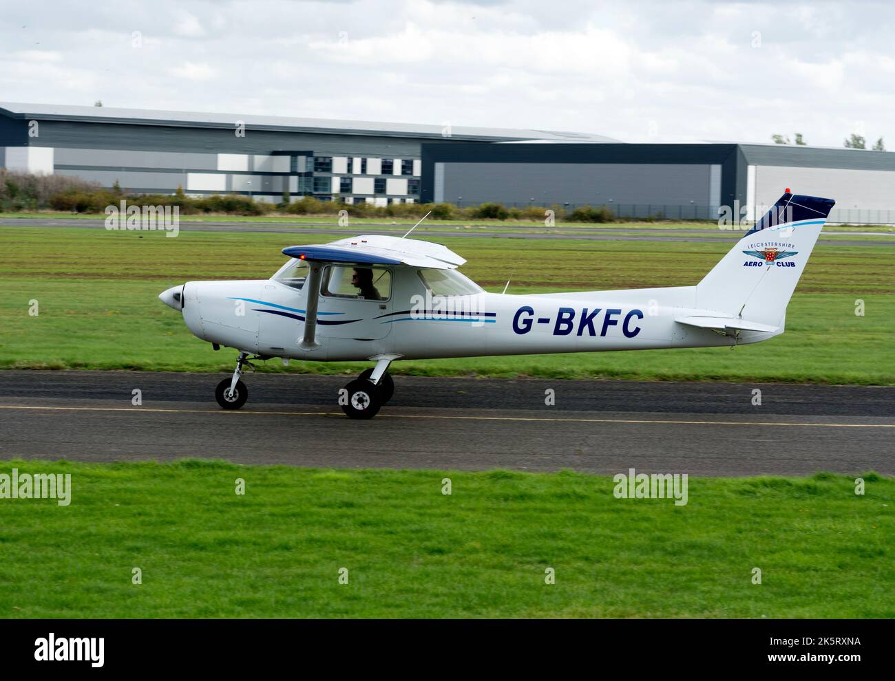 Cessna light aircraft airfield immagini e fotografie stock ad alta ...