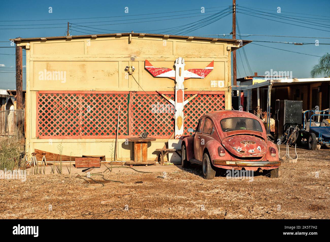 Bombay Beach è un luogo designato come censimento sulla riva orientale del mare di Salton nel deserto di sonora della California meridionale. Foto Stock