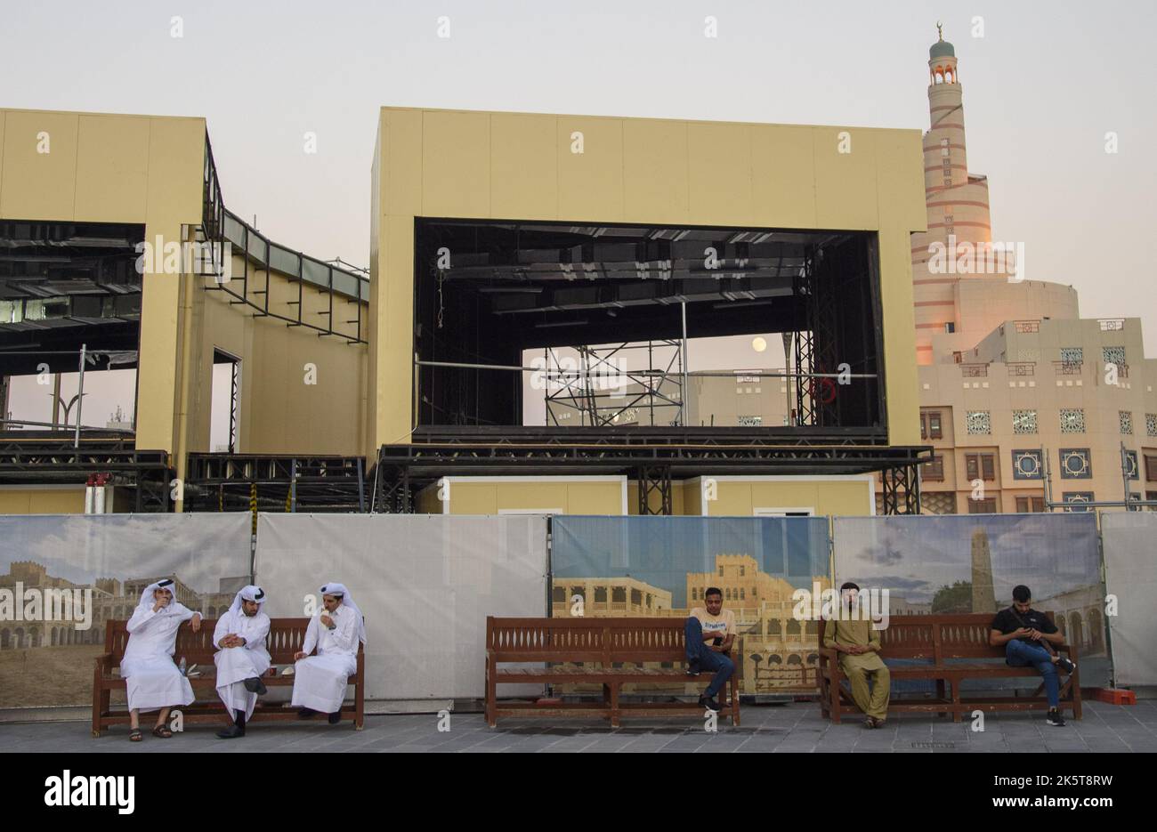 2022-10-08 17:15:11:19 Foto scattata il 08 Ottobre 2022. Vista generale dei lavori di costruzione in una zona fan a Doha - Qatar. In vista del concorso di calcio Qatar FIFA 2022 World Cup. olanda fuori - belgio fuori Foto Stock