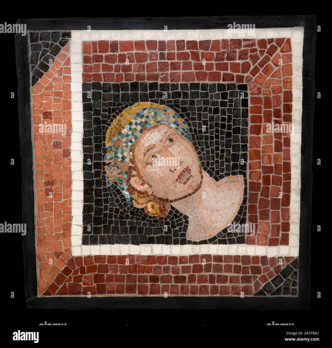 Pavimento in mosaico pannello raffigurante una personificazione di una stagione, dal pavimento di una lussuosa casa vicino a Roma sulla porta Portuensis. Foto Stock