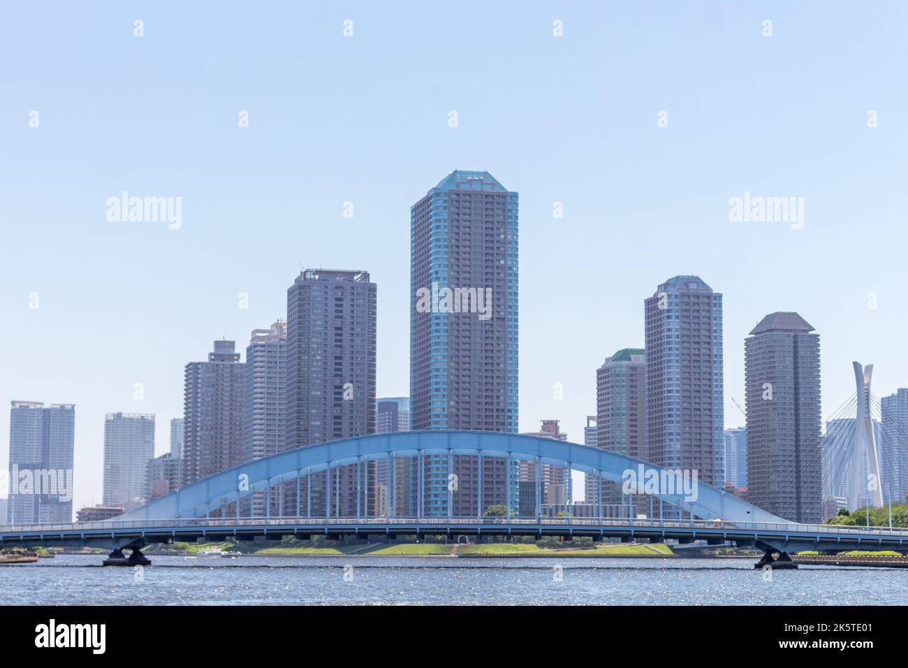 Il ponte Eitai sul fiume Sumida, Tokyo, Giappone. Foto Stock