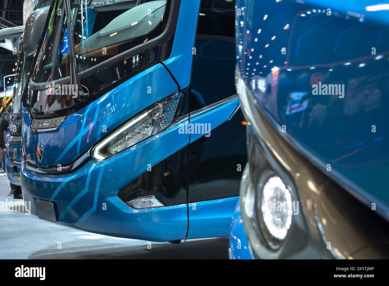 Dettaglio frontale di un autobus Marcopolo Paradiso G8 1200 LD Mercedes-Benz 0500 RS Foto Stock