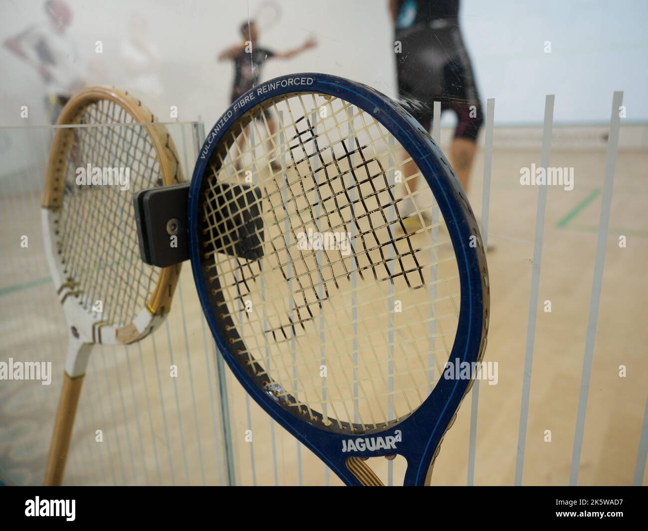 Allenamenti di squash con Nick Matthew e Sanne Veldkamp, utilizzando il campo interactiveSQUASH. L'OBE di Nick Matthew, diede una master class di Squash Foto Stock