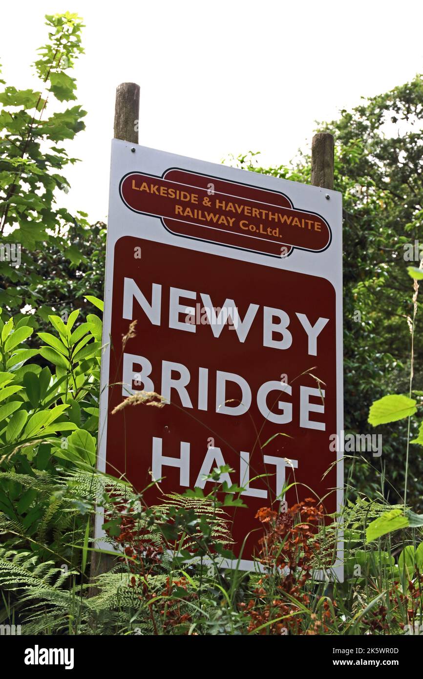 Segnale di stop per Newby Bridge sul Lakeside & Haverthwaite Railway, Newby Bridge Foto Stock