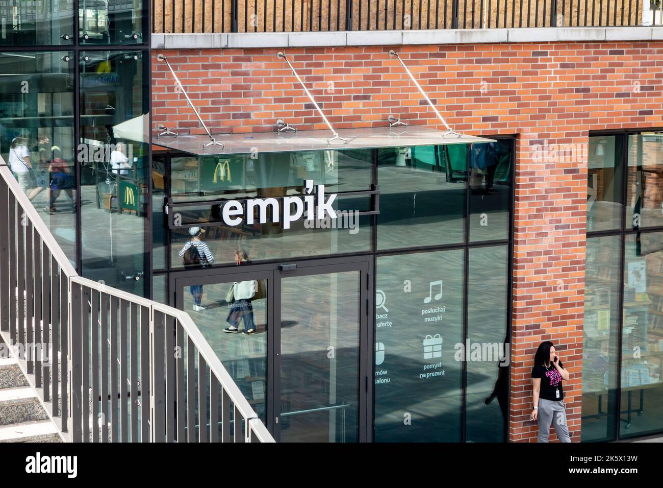 DANZICA, POLONIA - 30 LUGLIO 2022: Empik negozio che vende libri, stampa e prodotti media in Polonia Foto Stock