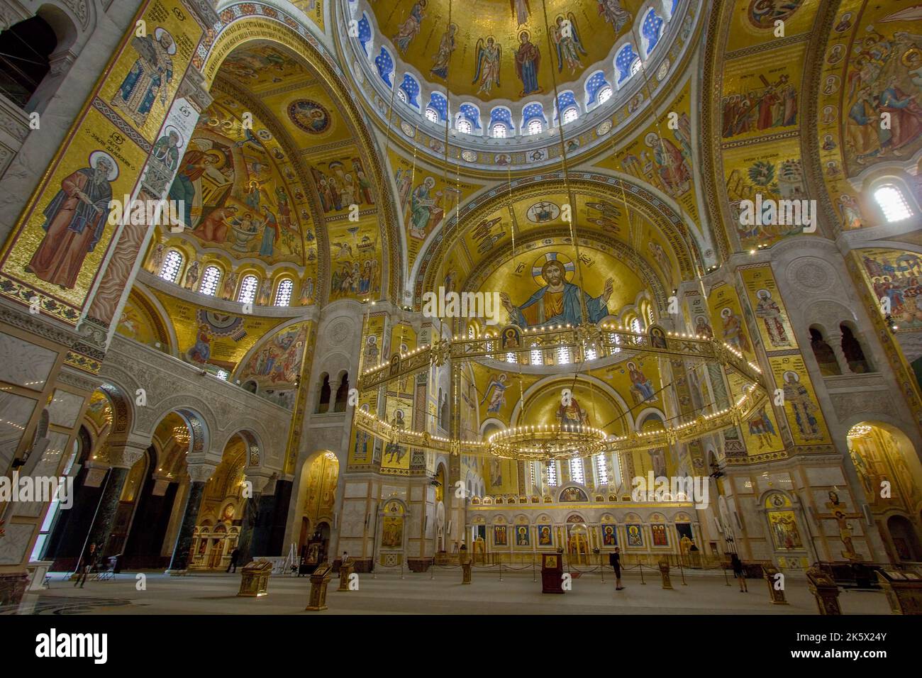 L'interno del Tempio di San Sava, Belgrado, Serbia Foto Stock