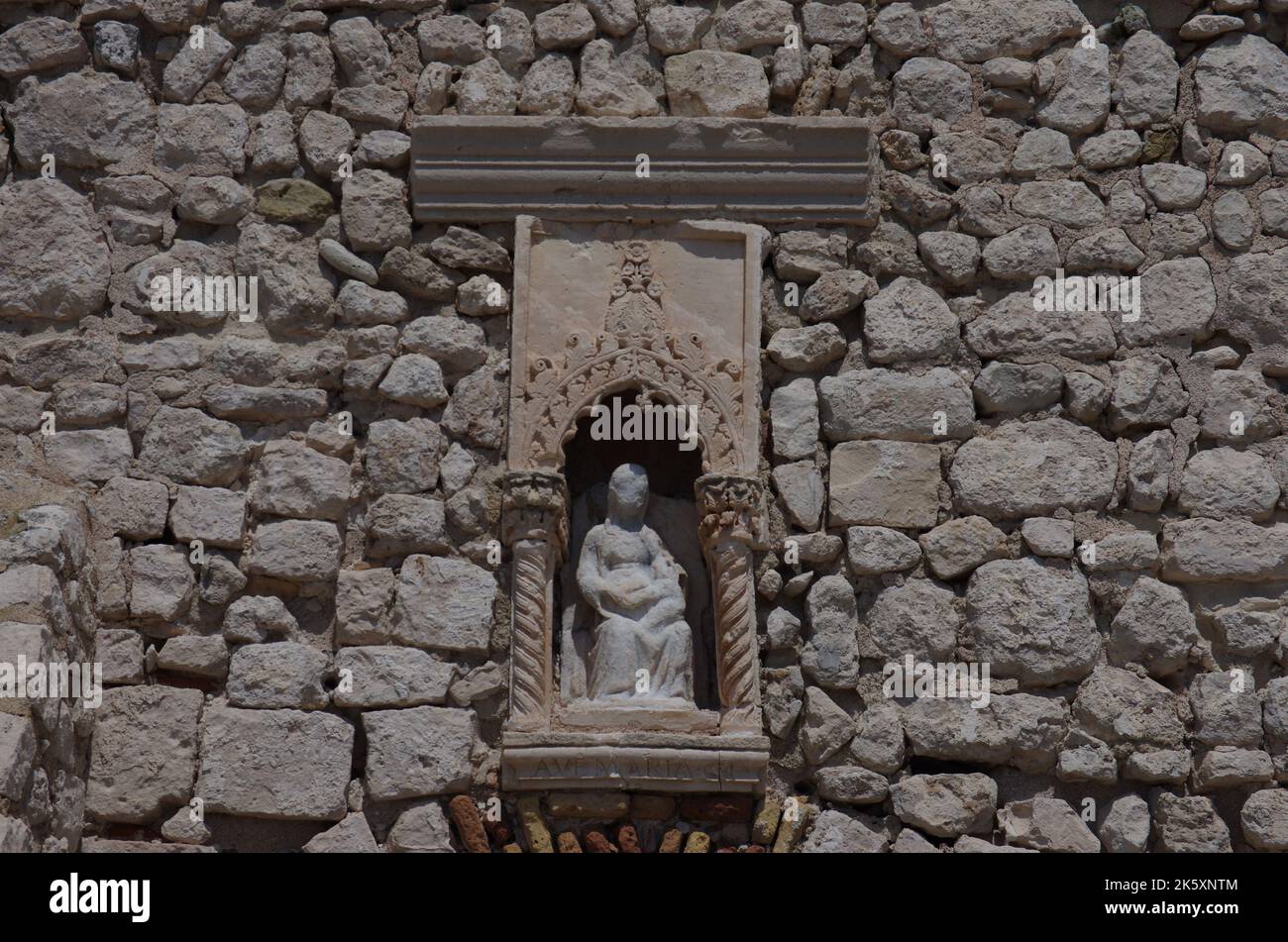 Isole Tremiti - Puglia - Isola di San Nicola - complesso monastico di Santa Maria a Mare - la Madunnella o Madonna col Bambino Foto Stock