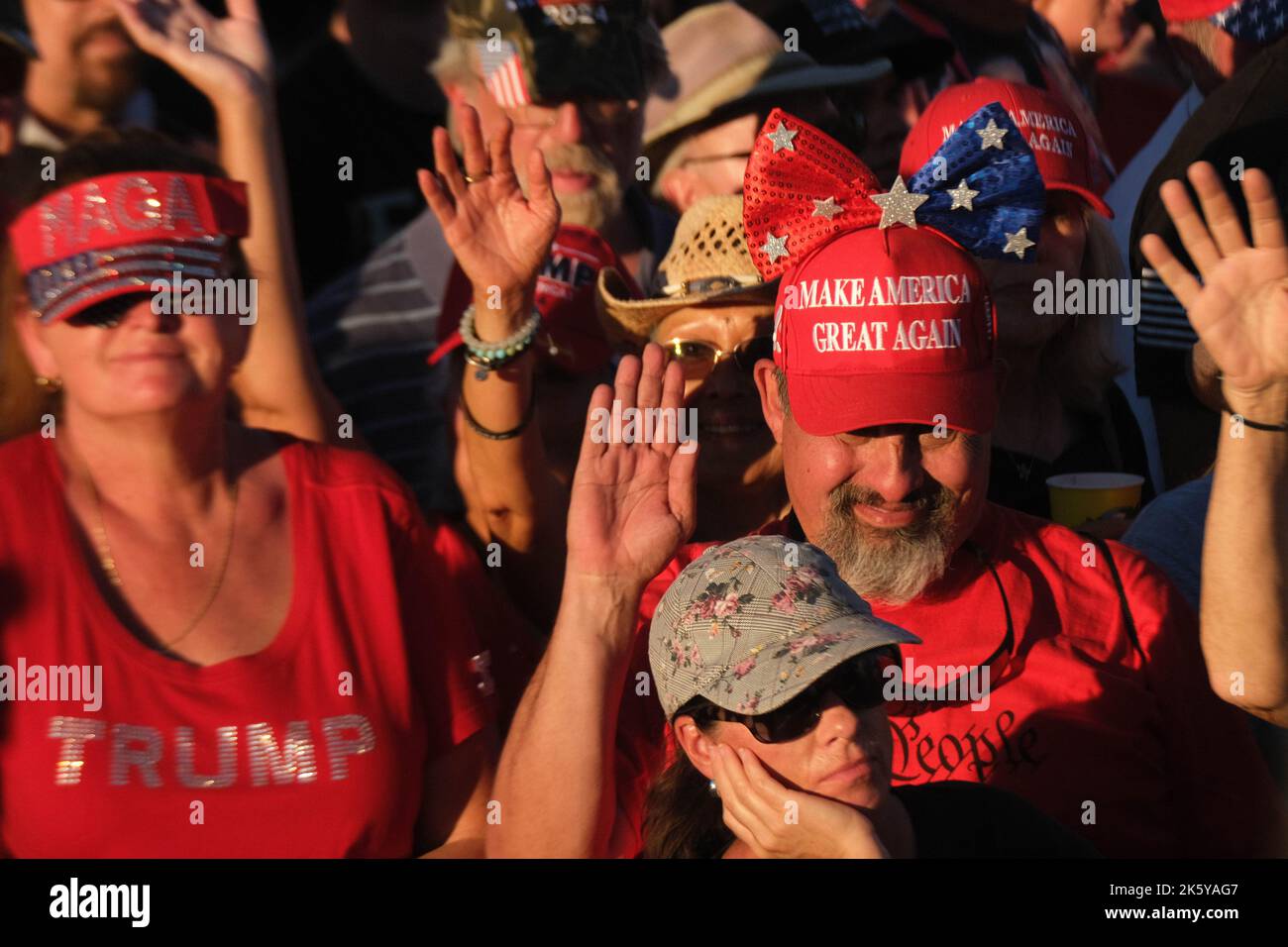 Mesa, Arizona, Stati Uniti. 9th Ott 2022. Rendi l’America un grande raduno a Mesa, Arizona, presieduto dall’ex presidente Donald Trump . Trump stava facendo campagna elettorale per i primi candidati repubblicani dell’America dell’Arizona per le elezioni di metà mandato. (Credit Image: © Christopher Brown/ZUMA Press Wire) Foto Stock