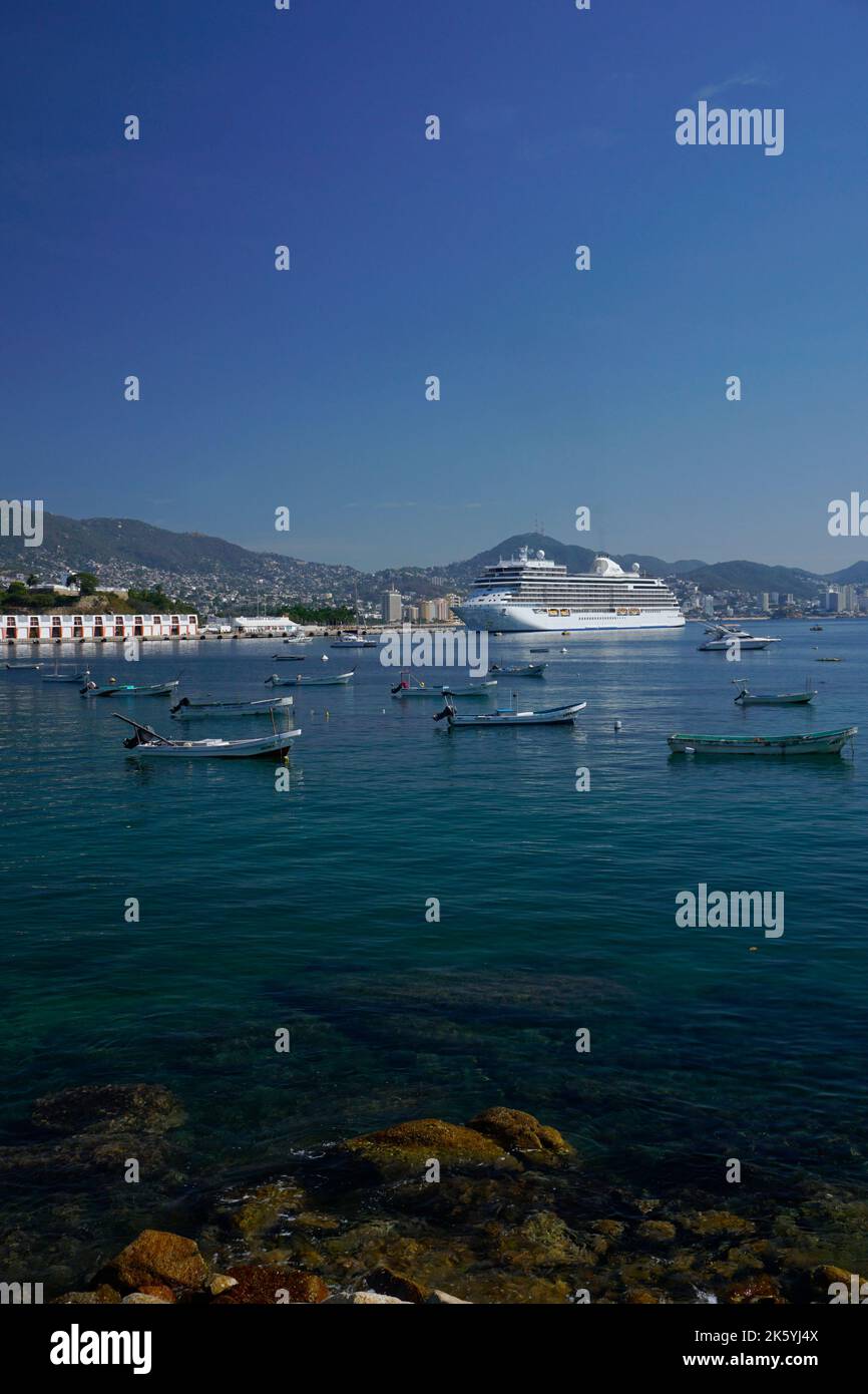 Nave da crociera Seas Explorer, Acapulco, Messico Foto Stock