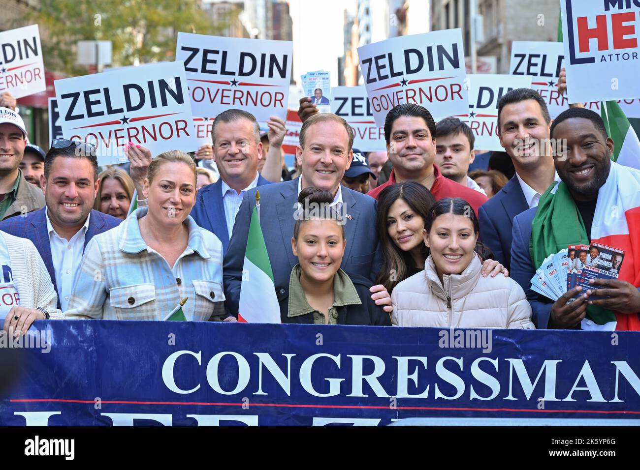 Lee Zeldin si sposa nelle Marche nella 78th° edizione della Columbus Day Parade, il 10 ottobre 2022 a New York. Foto Stock