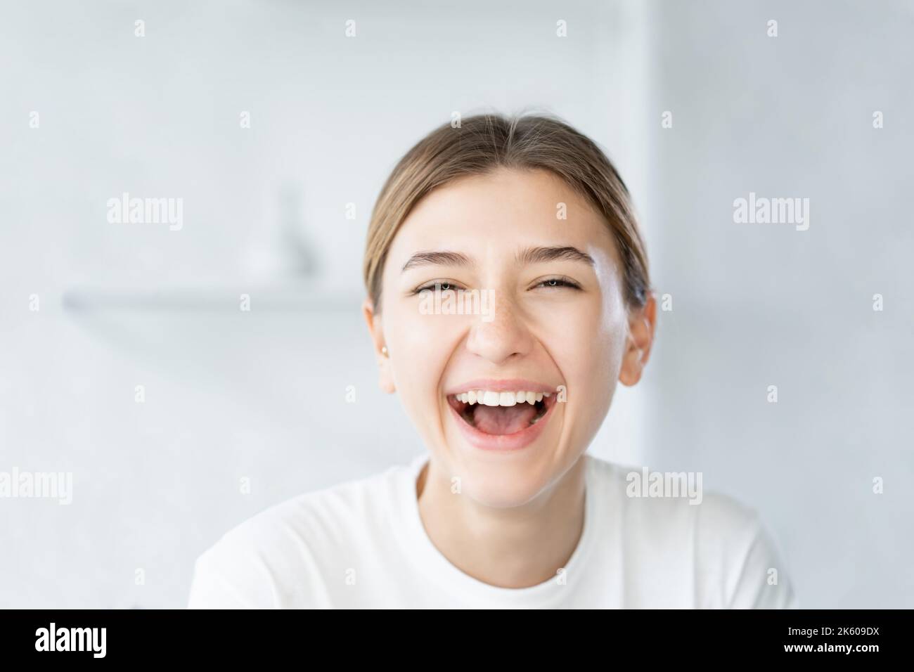 donna ridente cura dentale sorridente modello faccia Foto Stock