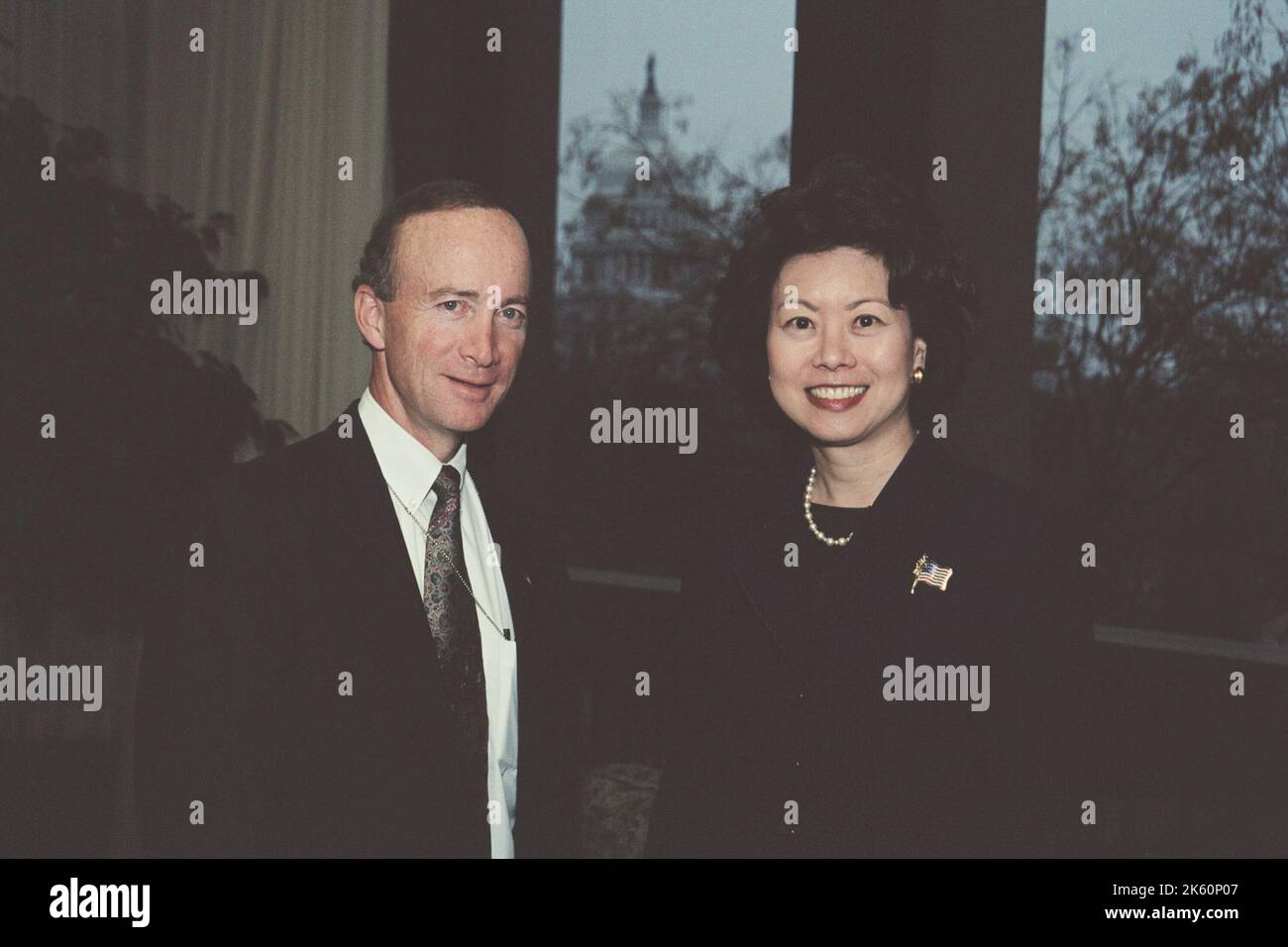 Ufficio del Segretario - il Segretario Elaine Chao con Mitch Daniels Foto Stock