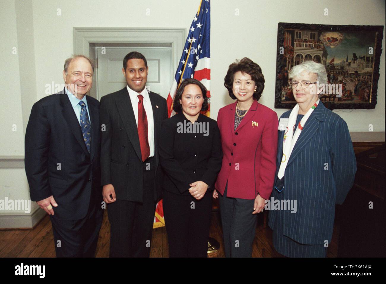 Segreteria - Segretario Elaine Chao al Business leader dell'anno 2001 presso l'Università di Georgetown Foto Stock Segreteria - Segretario Elaine Chao al Business leader dell'anno 2001 presso l'Università di Georgetown Foto Stock