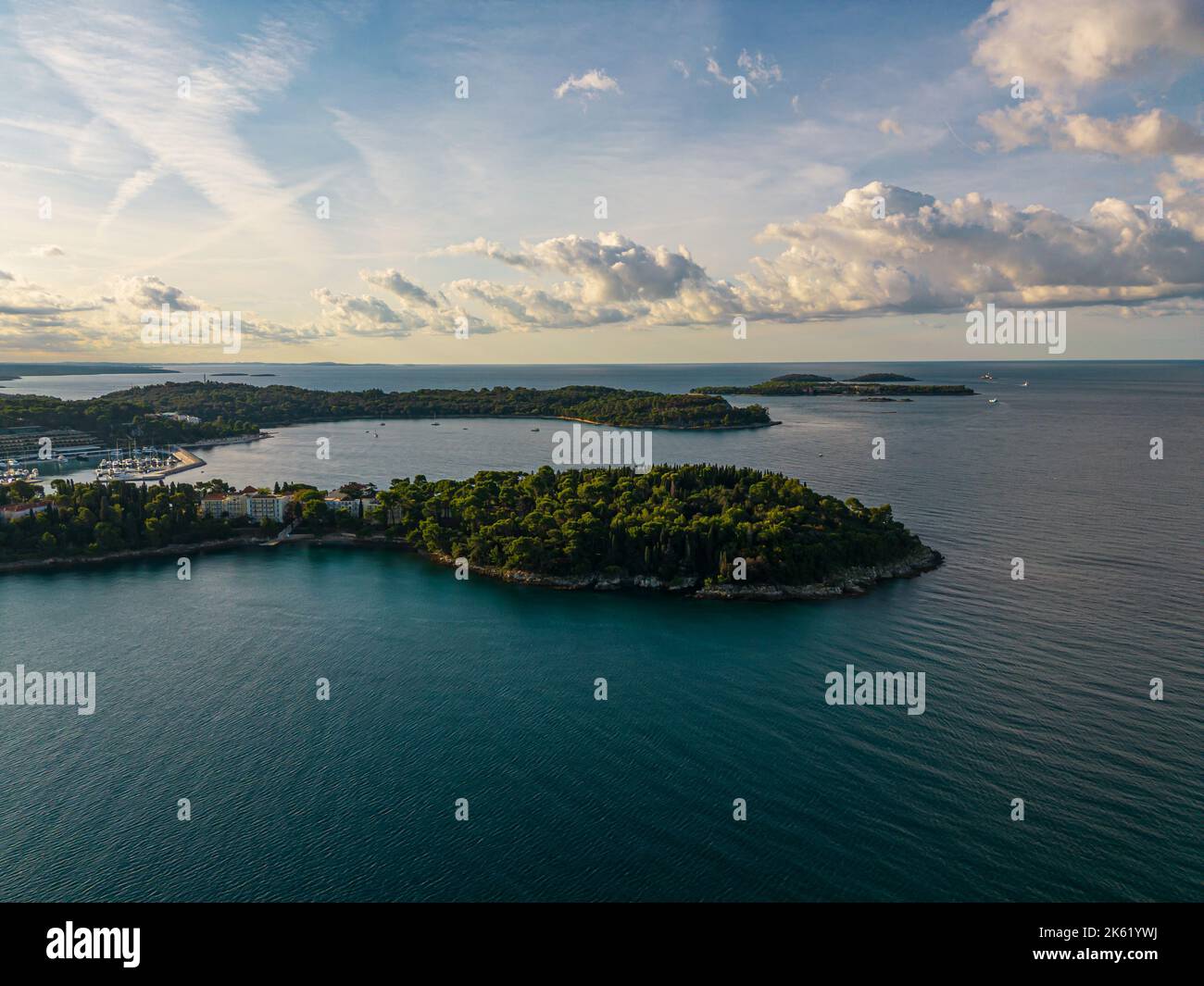 Croazia, Istria, vista aerea delle isole a Rovigno Foto Stock