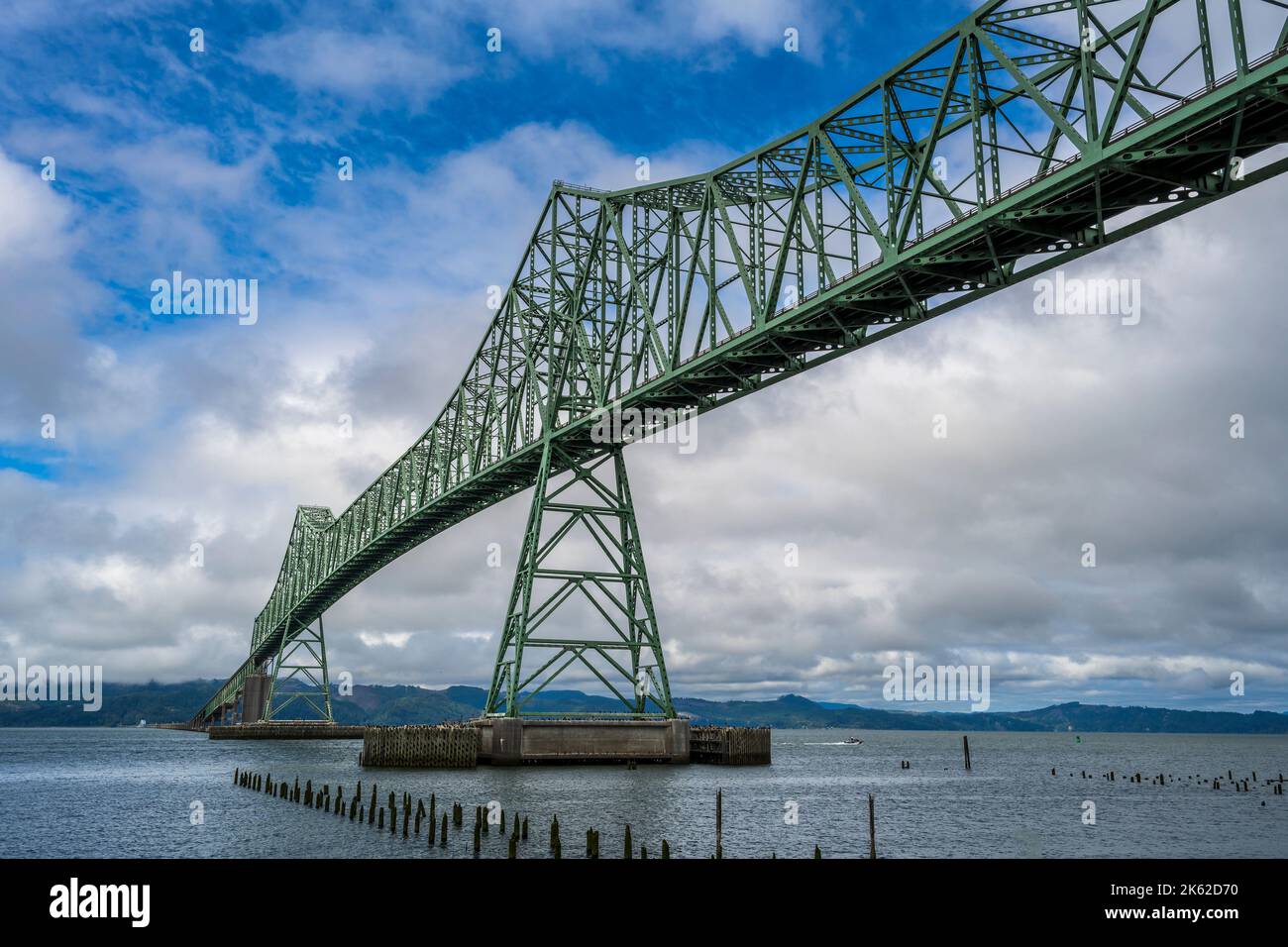Ponte Astoria-Megler che attraversa il fiume Lower Columbia, Astoria, Oregon, USA Foto Stock