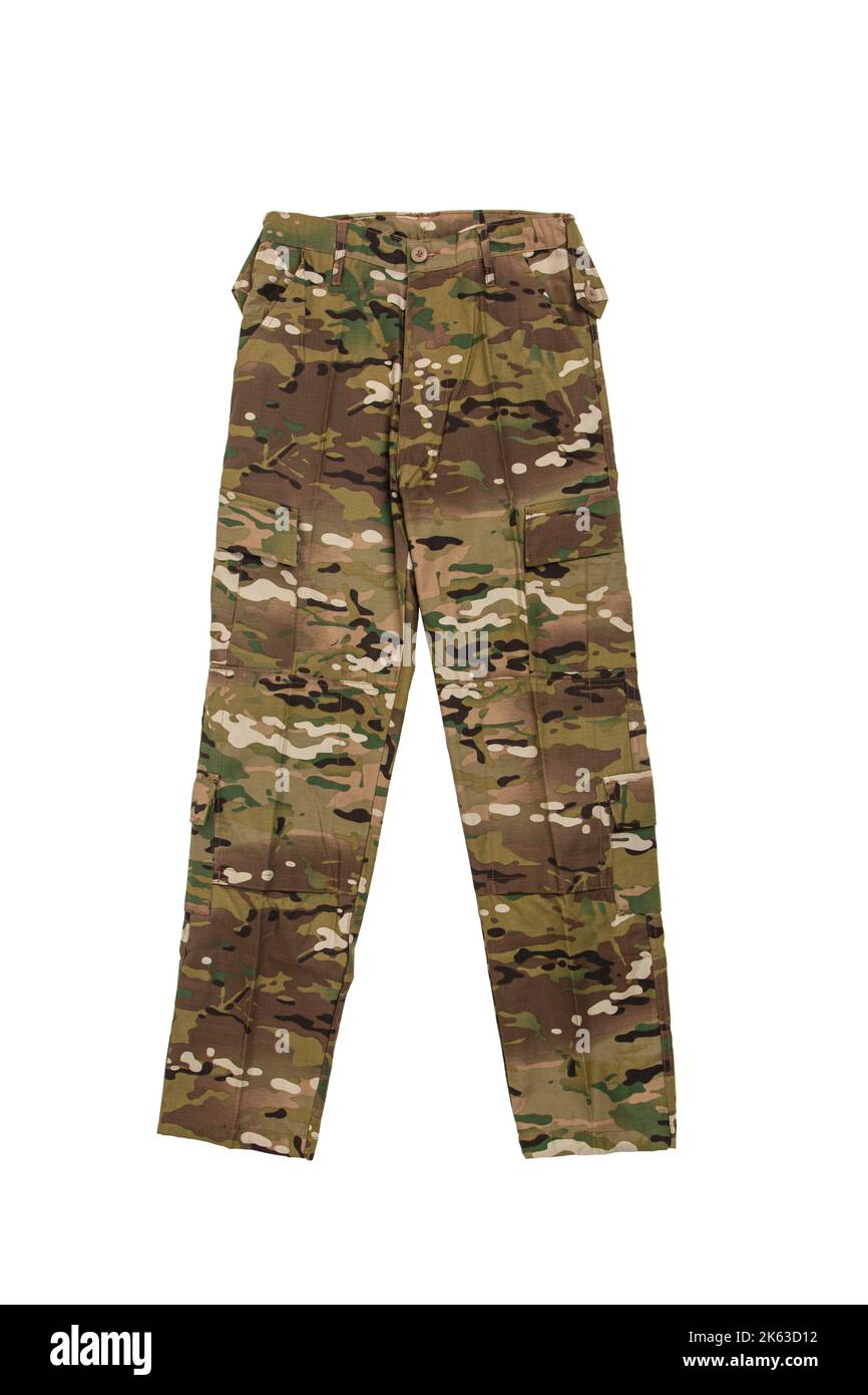 Pantaloni militari mimetizzazione. Abiti da soldato. Isolare su sfondo bianco. Foto Stock