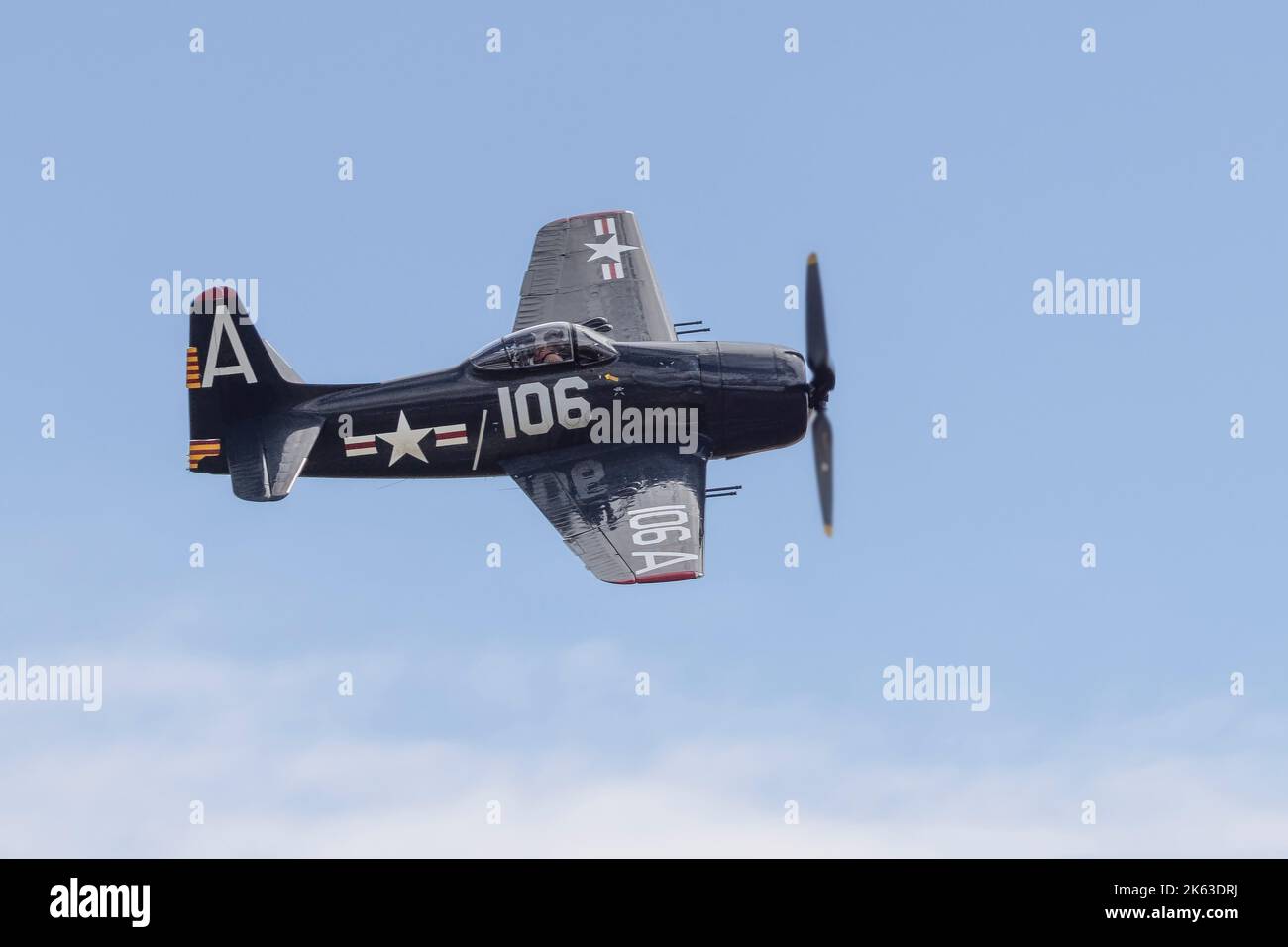 Grumman F8F Bearcat Over Boundary Bay BC Canada Foto Stock