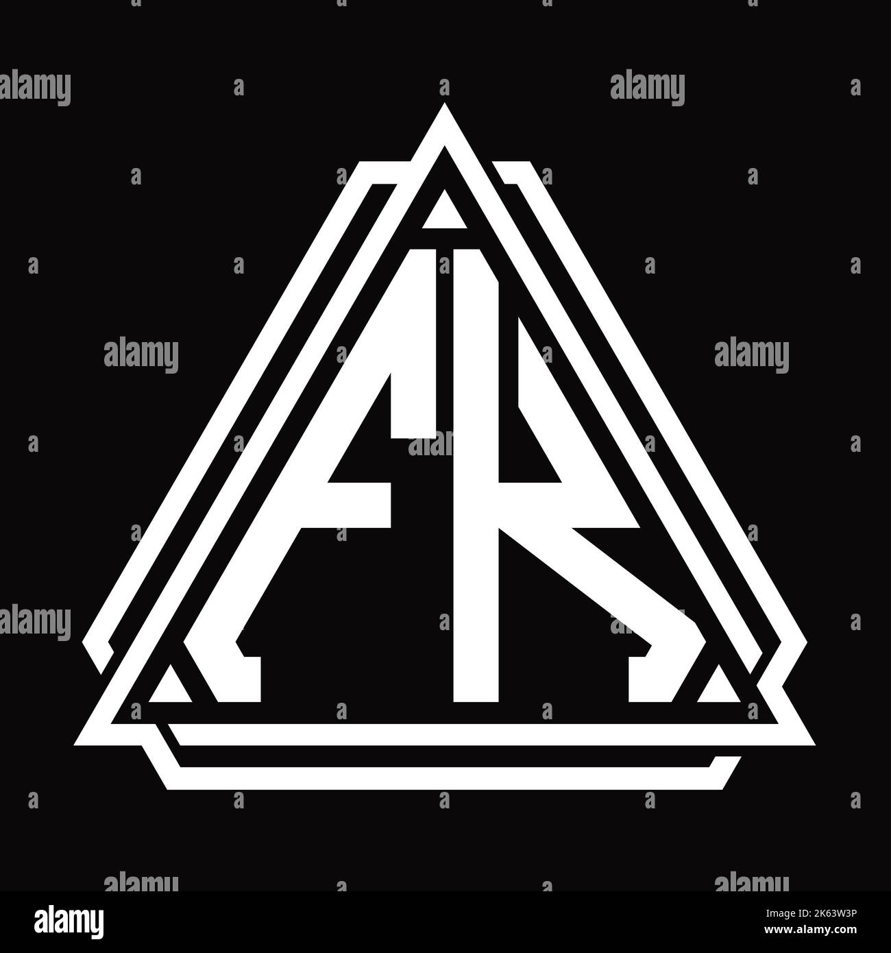 Monogramma con logo FK con modello a forma di triangolo isolato su sfondo nero Foto Stock
