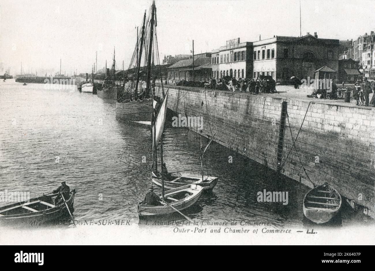 Boulogne-sur-Mer, Hauts-de-France, Francia - Porto esterno e Camera di Commercio. Foto Stock