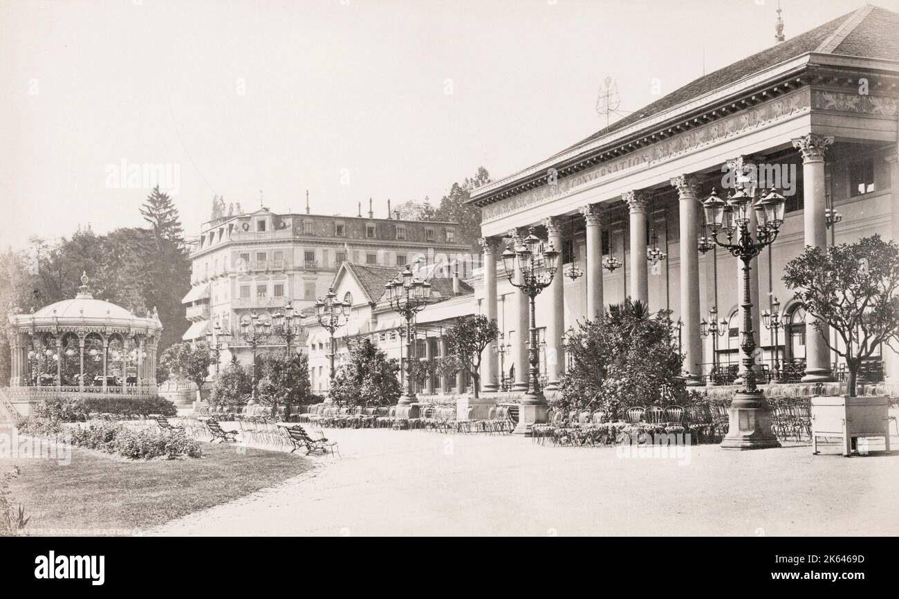 19th ° secolo vintage fotografia: Il Kurhaus è un centro termale, casinò, e complesso congressuale a Baden-Baden, Germania Foto Stock
