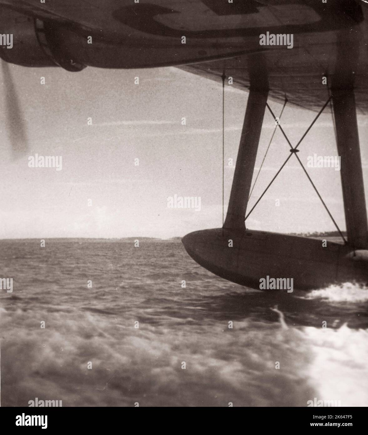 1940s Africa orientale - idrovolante BOAC Golden Hind Seychelles Fotografia di un ufficiale di reclutamento dell'esercito britannico di stanza in Africa orientale e in Medio Oriente durante la seconda guerra mondiale Foto Stock