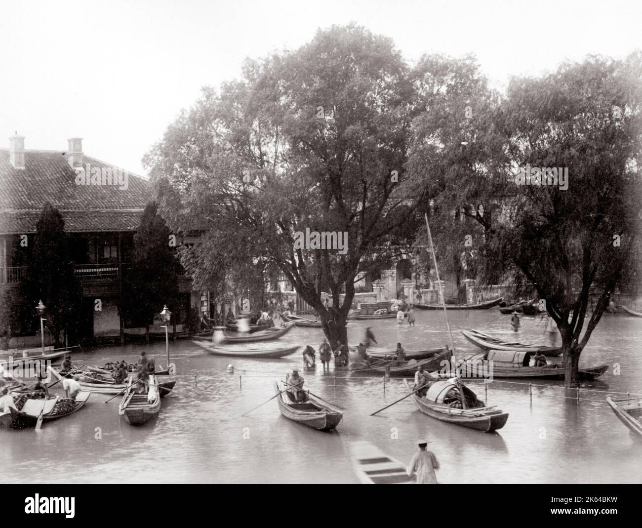 cina c.1880s - inondazioni e inondazioni cinesi, possbly Hankow, Wuhan. Foto Stock