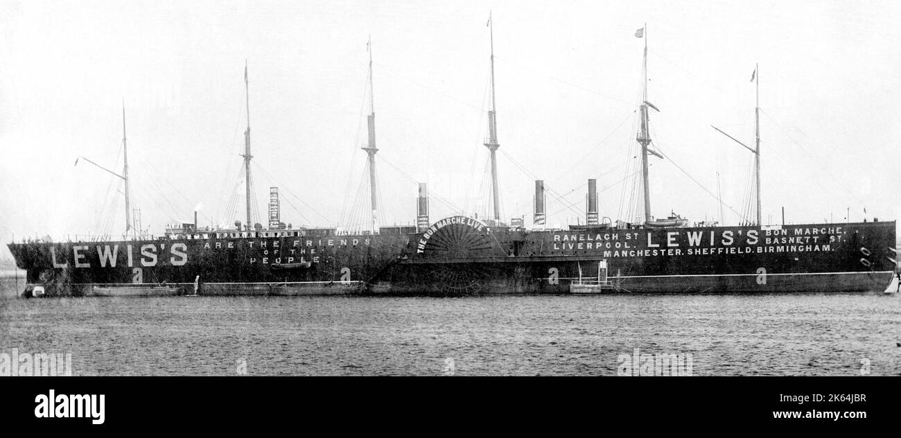 Great Eastern (1858) una nave a vapore a vela in ferro, a pale e a vite progettata da Isambard Kingdom Brunel, con grande pubblicità dipinta per Lewis' Department Store, Liverpool (negozi anche a Sheffield, Manchester e Birmingham), circa 1887. Foto Stock