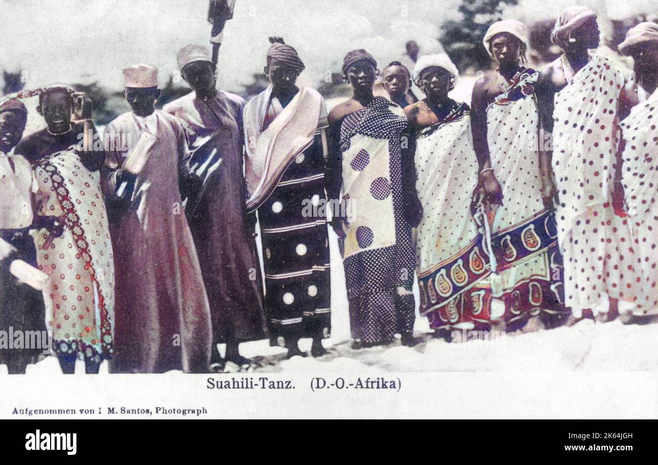 Gruppo di Swahili - un gruppo etnico e culturale bantu che si trova nell'Africa orientale. Questo gruppo proviene dalla Tanzania (ex Africa orientale tedesca). Foto Stock