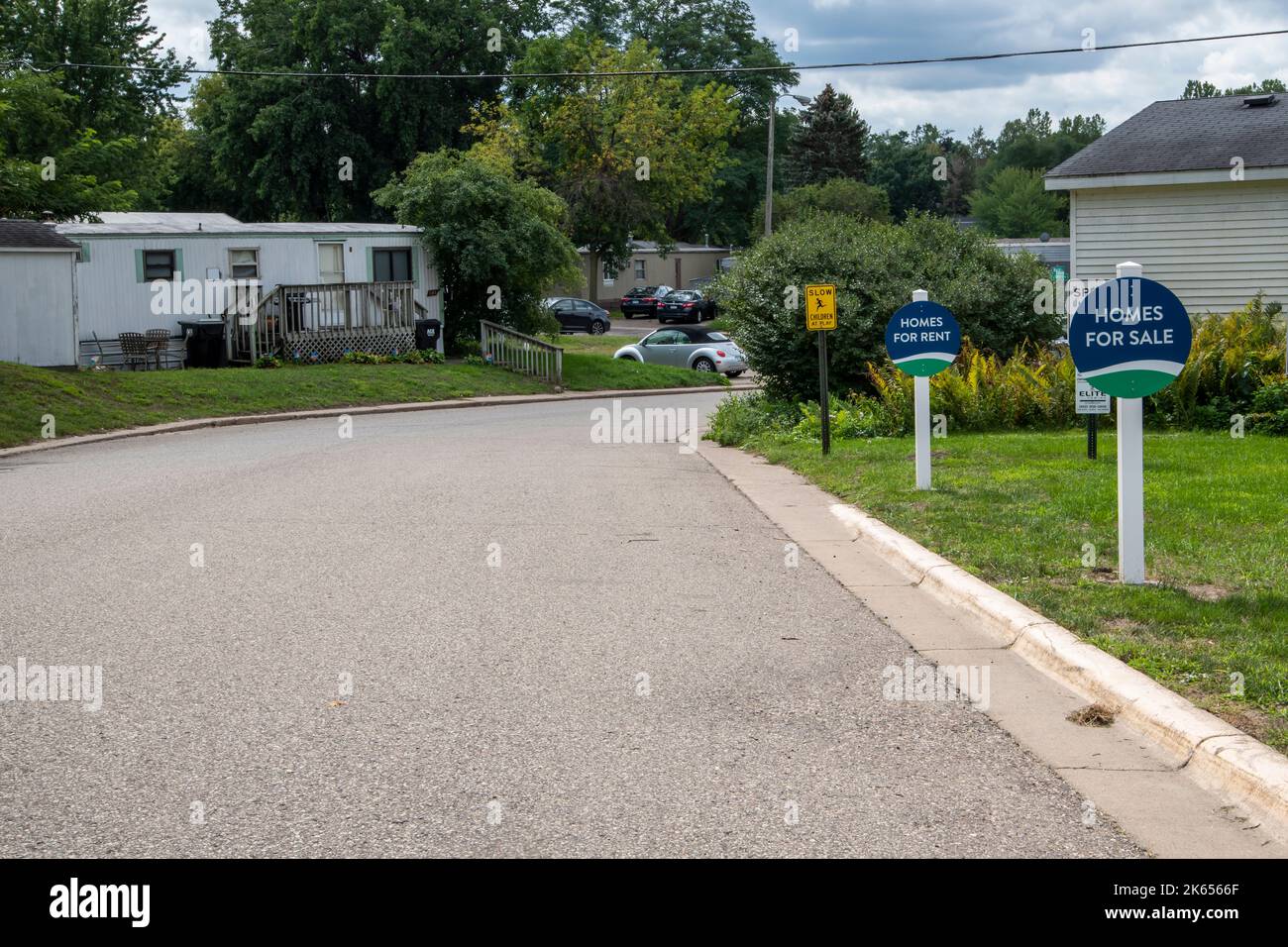 Vadnais Heights, Minnesota. 5 Stelle Mobile Estates con case mobili in affitto e in vendita. A causa dei prezzi elevati in aumento delle case una casa mobile è un Foto Stock