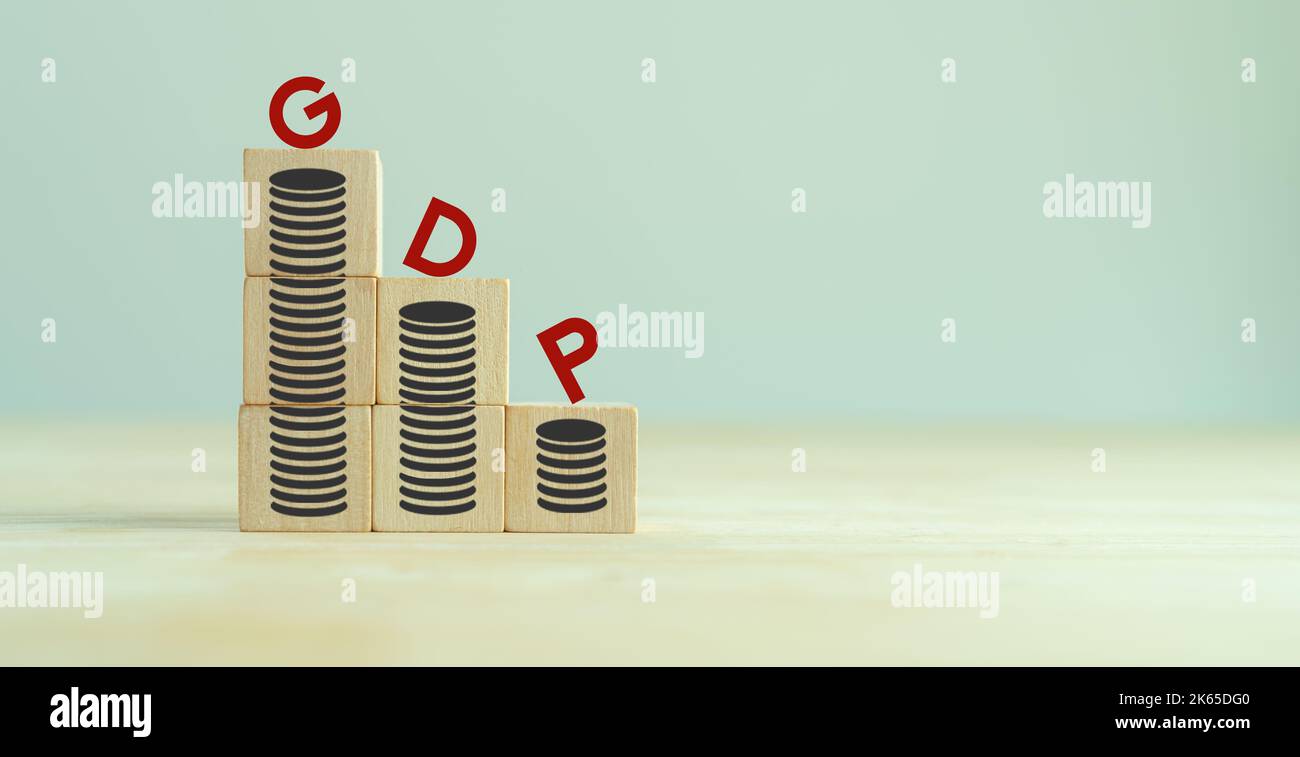 PIL nagativo, prodotto interno lordo in recessione. Totale monetario di tutti i prodotti finiti e servizi prodotti all’interno dei confini di un paese. Econom Foto Stock