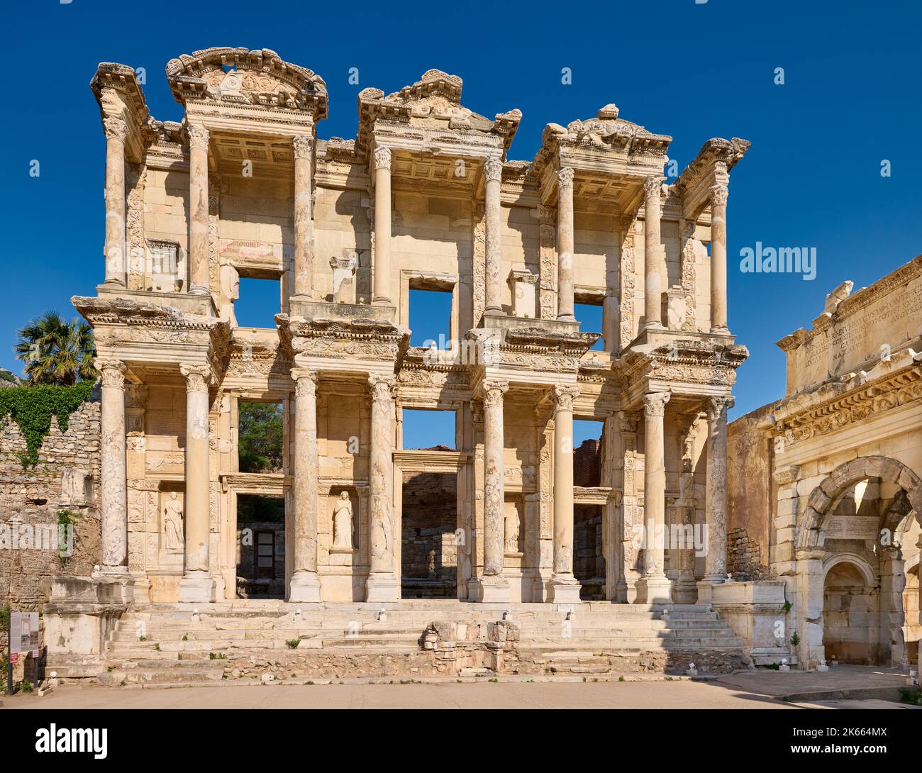 Biblioteca di Celso, sito archeologico di Efeso, Selcuk, Turchia Foto Stock