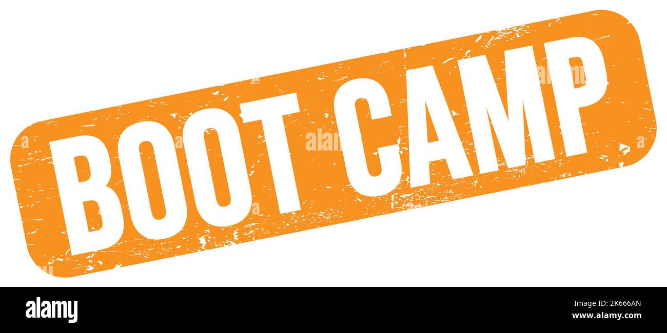 Testo DI BOOT CAMP scritto su un cartello arancione con timbro grungo. Foto Stock