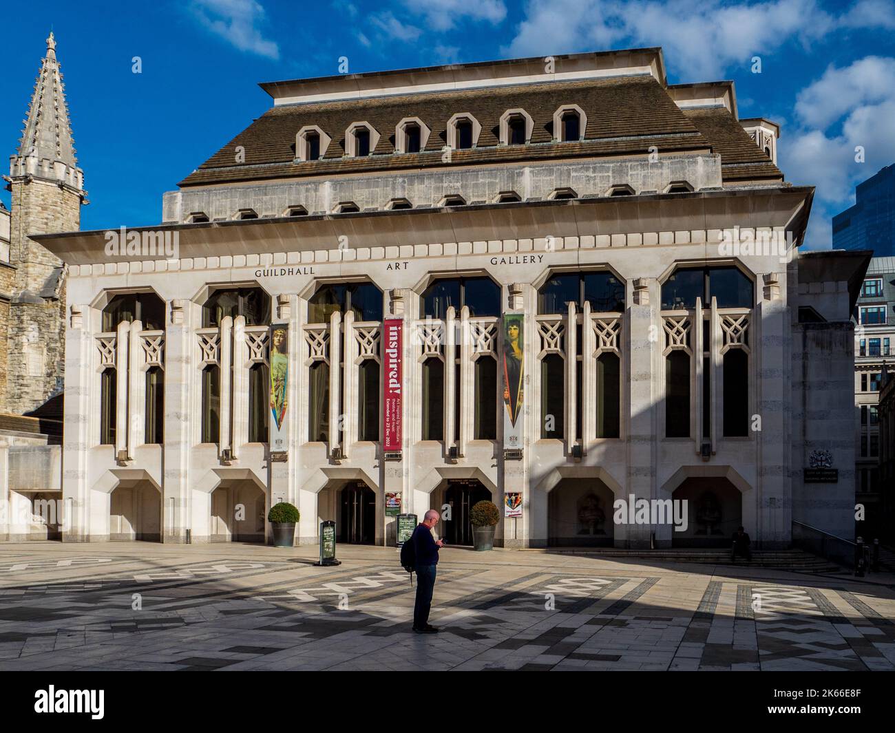 La Guildhall Art Gallery in La Guildhall complesso nella città di Londra, Regno Unito. La galleria contiene opere databili dal 1670 al presente Foto Stock