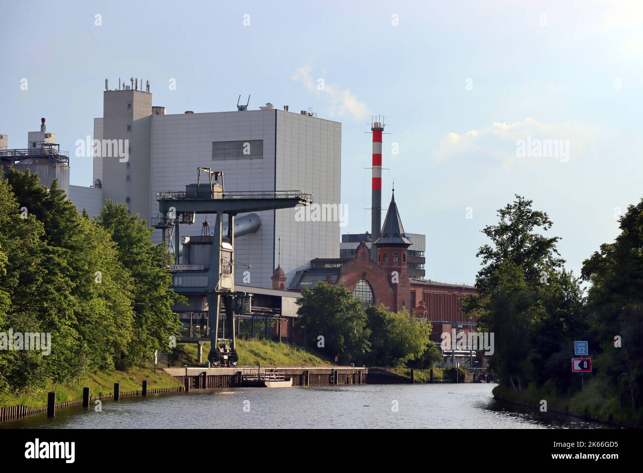 Centrale a carbone Moabit presso il canale navale Berlin-Spandau, Germania, Berlino Foto Stock