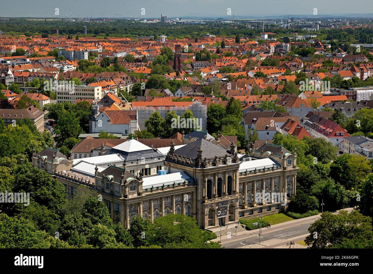 Vista del Landesmuseum Hannover dalla Torre del Municipio, Germania, bassa Sassonia, Hannover Foto Stock