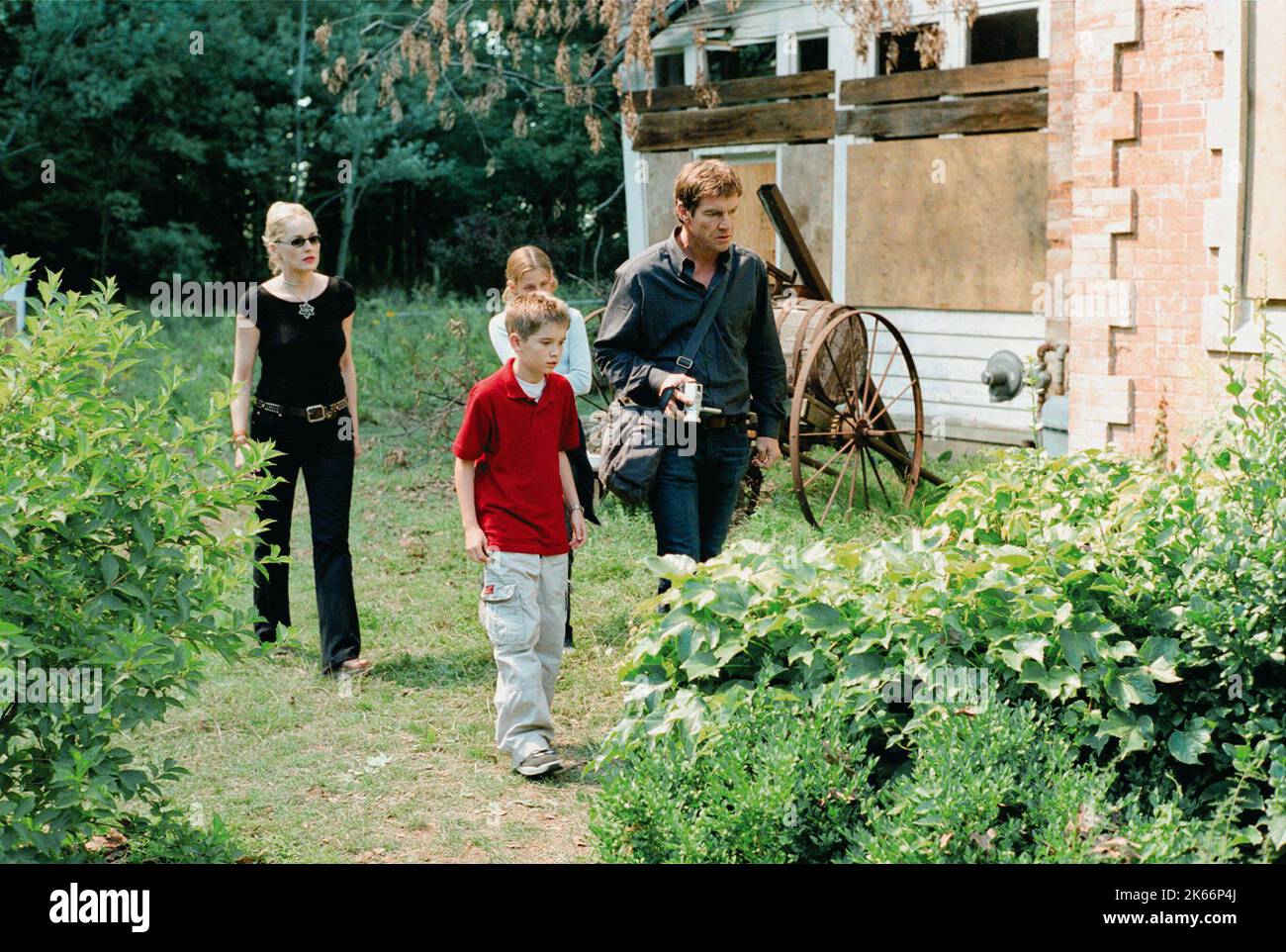 SHARON STONE, Ryan Wilson, Kristen Stewart, Dennis Quaid, COLD CREEK MANOR, 2003 Foto Stock