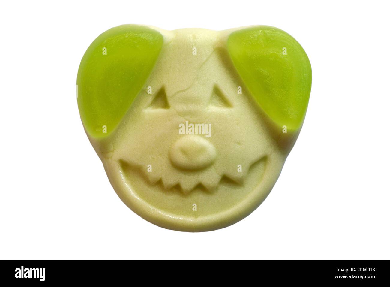 Percy Pig ottiene il dolce spooky fatto con il succo di frutta reale pronto per trucco o trattare Halloween isolato su sfondo bianco Foto Stock Percy Pig ottiene il dolce spooky fatto con il succo di frutta reale pronto per trucco o trattare Halloween isolato su sfondo bianco Foto Stock