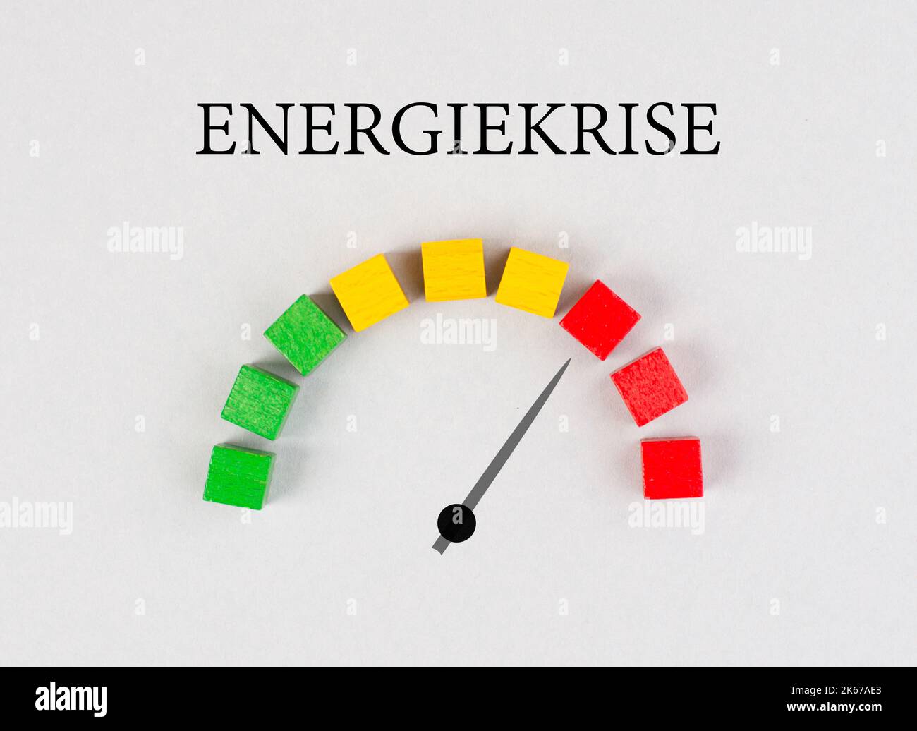 Carico di crisi energetica, aumento dei prezzi, spese di vita elevate, gas ed elettricità, inflazione Foto Stock