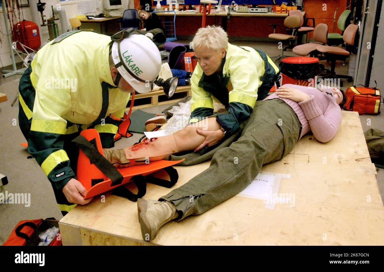 Esercizio di emergenza presso Bofors Underwater Systems, Motala, Svezia, con servizio di soccorso, personale di ambulanza e authoritys di polizia in loco. Foto Stock