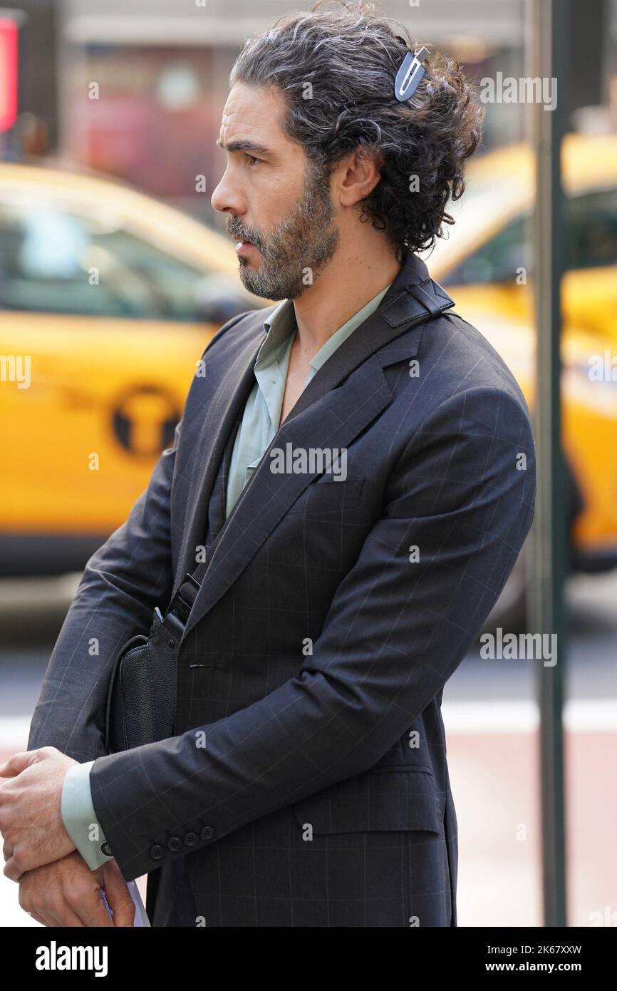 New York, NY, Stati Uniti. 11th Ott 2022. Tahar Rahim in location per MADAME WEB Movie Shoot, New York, NY 11 ottobre 2022. Credit: Kristin Callahan/Everett Collection/Alamy Live News Foto Stock