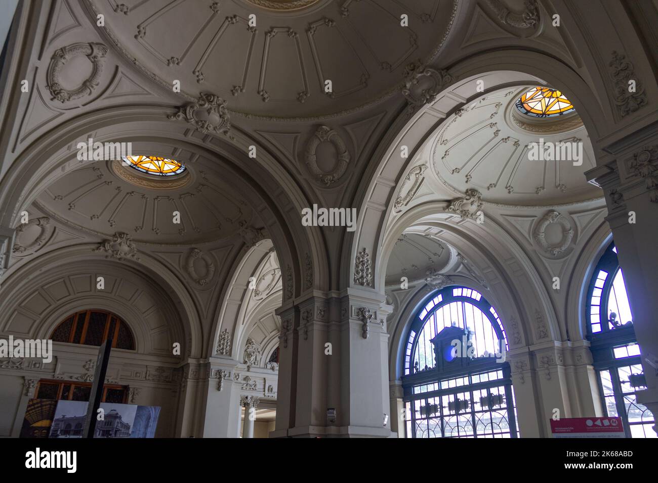 L'interno di Estacion Mapocho, una stazione ferroviaria storica a Santiago, Cile. Foto Stock