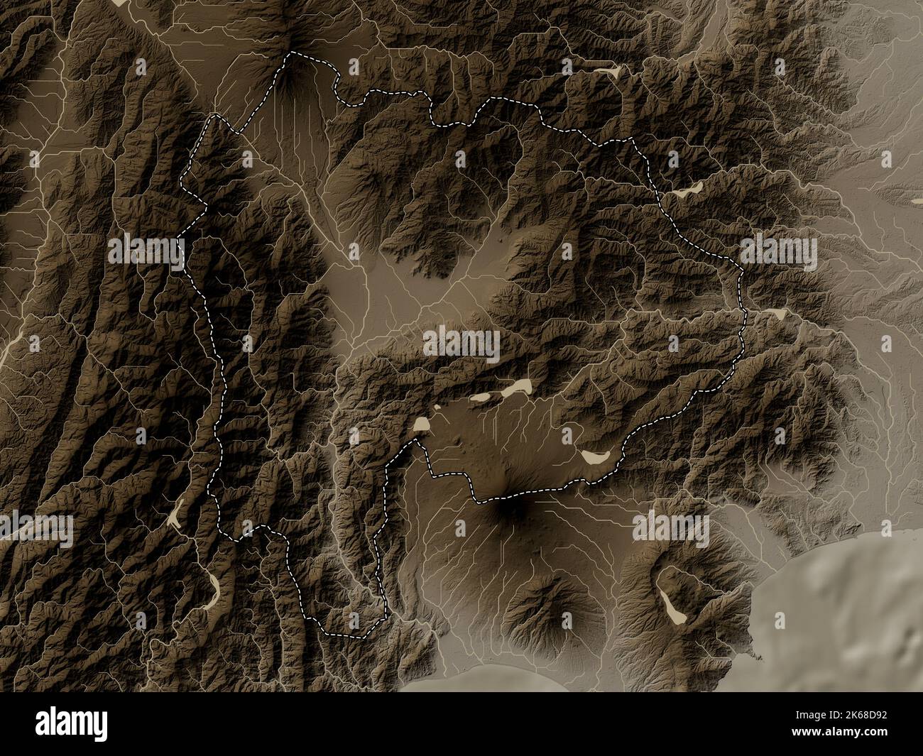 Yamanashi, prefettura del Giappone. Mappa dell'altitudine colorata in tonalità seppia con laghi e fiumi Foto Stock